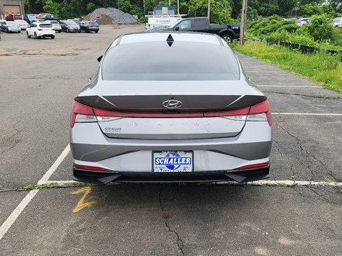 Used 2023 Hyundai Elantra SEL image 5