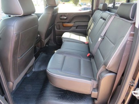 Used 2017 Chevrolet Silverado 1500 High Country image 32