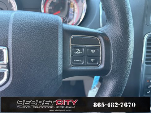 Used 2013 Dodge Grand Caravan SE image 36