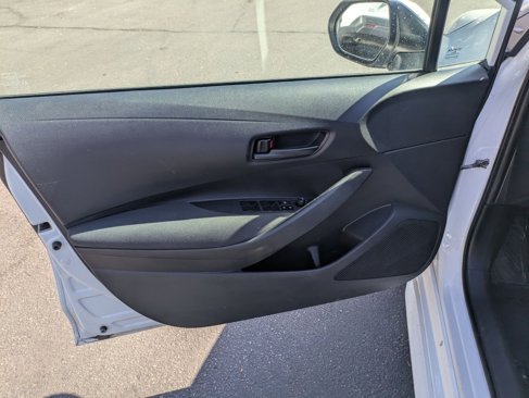 Used 2022 Toyota Corolla LE image 14