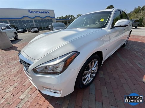 Used 2016 INFINITI Q70 3.7 w/ Technology Package image 32