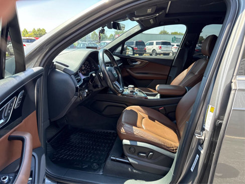 Used 2017 Audi Q7 3.0T Prestige image 9