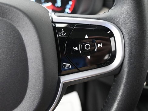 Certified 2021 Volvo XC60 T5 Inscription w/ Protection Package image 19