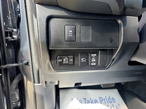 Used 2023 Toyota Tacoma TRD Off-Road image 18