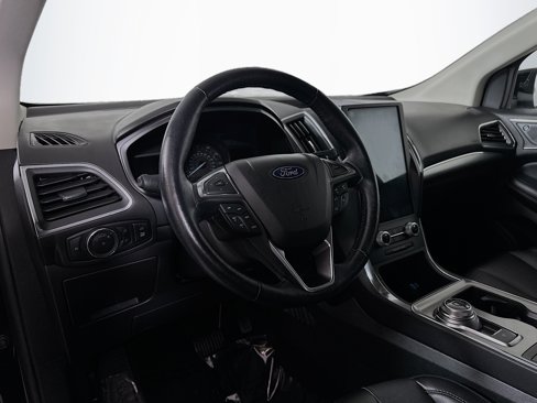 Used 2022 Ford Edge Titanium image 9