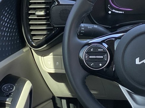 New 2024 Kia Soul EX image 24