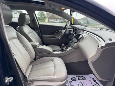 Used 2010 Buick LaCrosse CXL w/ Entertainment Package image 18