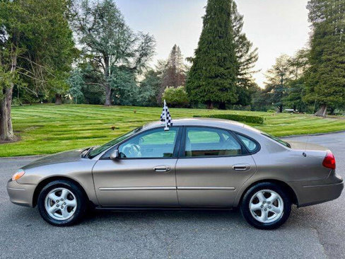 Used 2003 Ford Taurus SES image 9