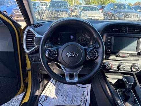 Used 2020 Kia Soul LX image 27