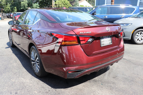 Used 2023 Nissan Altima 2.5 SV image 3