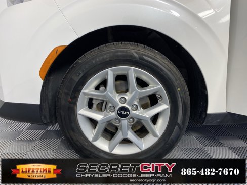 Used 2022 Kia Soul LX w/ Technology Package image 9