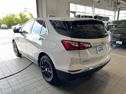 Used 2020 Chevrolet Equinox LT w/ LPO, Floor Liner Package image 10
