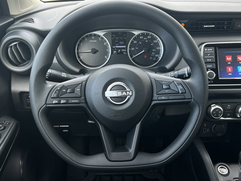 New 2025 Nissan Kicks Play S image 15