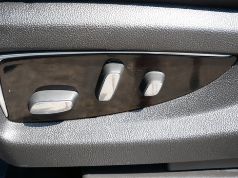 Used 2018 Cadillac Escalade ESV Luxury image 7