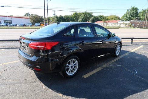 Used 2017 Ford Focus SE image 3