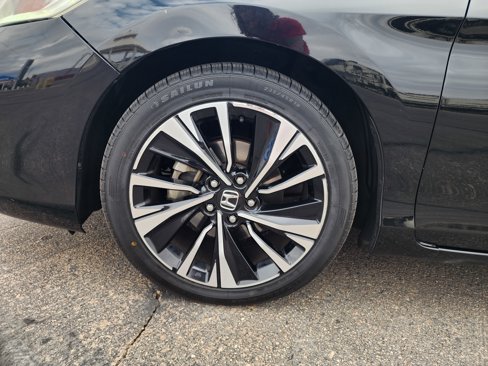 Used 2017 Honda Accord EX-L image 9