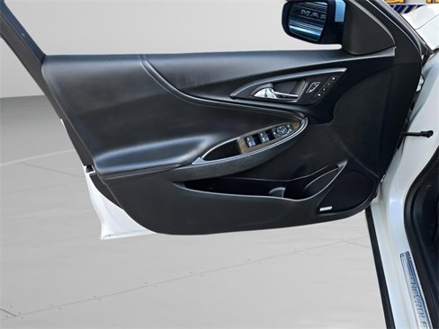 Used 2018 Chevrolet Malibu Premier image 10