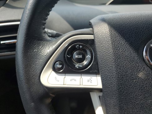 Used 2016 Toyota Prius Four image 24