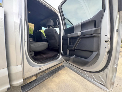 Used 2017 Ford F150 XLT w/ Equipment Group 302A Luxury image 21