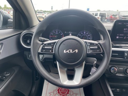 Used 2024 Kia Forte LXS image 15