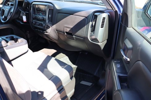 Used 2018 Chevrolet Silverado 1500 LT w/ All Star Edition image 46