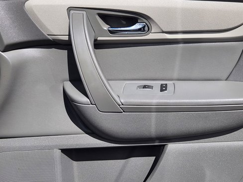 Used 2015 Chevrolet Traverse LS w/ LPO, 'HIT The Road' Package image 22