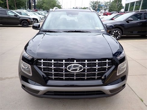 New 2025 Hyundai Venue SEL image 8