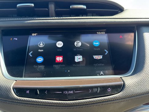 Used 2018 Cadillac XT5 Luxury w/ Driver Awareness Package image 30