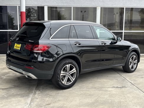 Used 2022 Mercedes-Benz GLC 300 4MATIC image 3