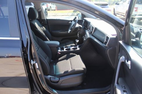 Used 2018 Kia Sportage LX image 6