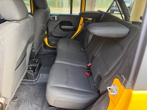 Certified 2018 Jeep Wrangler Unlimited Sport S image 11