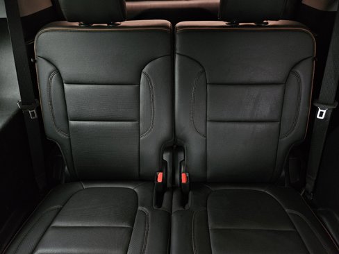 Used 2021 GMC Acadia AT4 w/ Technology Package image 30
