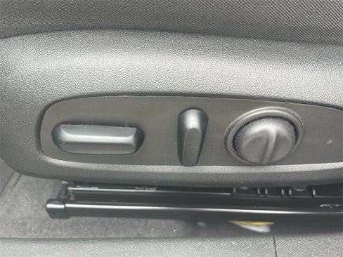 Used 2023 Chevrolet Malibu LT image 12