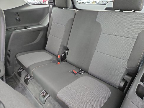 Used 2021 Chevrolet Traverse LT w/ LPO, Floor Liner Package image 14