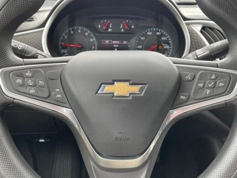 Used 2023 Chevrolet Malibu LT image 16