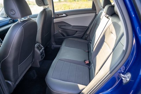 Certified 2022 Volkswagen Taos SE image 20