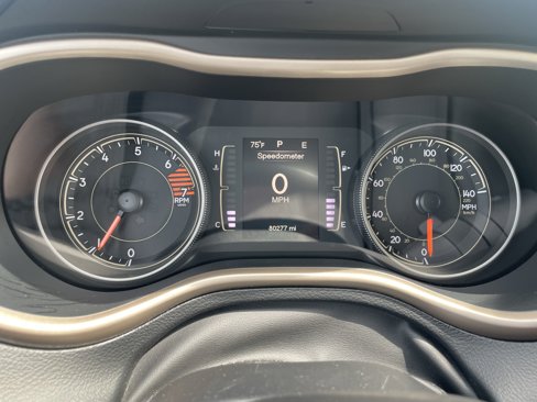 Used 2016 Jeep Cherokee Latitude image 18