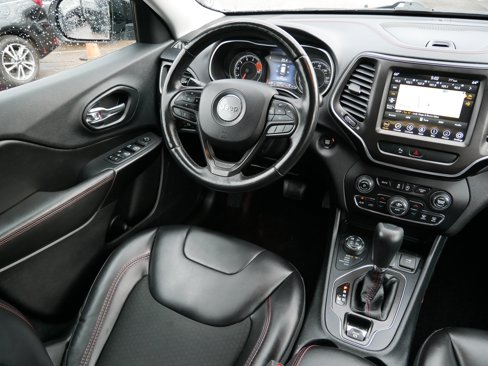 Used 2019 Jeep Cherokee Trailhawk w/ Comfort/Convenience Group image 9