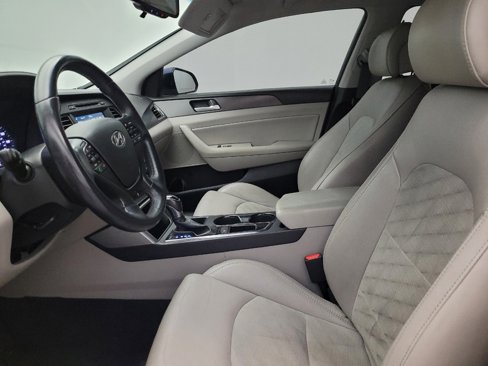 Used 2016 Hyundai Sonata Sport w/ Option Group 1V image 17