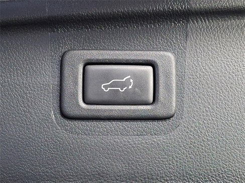 Used 2016 Subaru Outback 2.5i Premium image 27