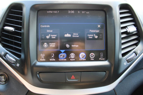 Used 2016 Jeep Cherokee Limited image 34
