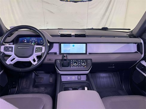 Used 2020 Land Rover Defender 110 First Edition image 27
