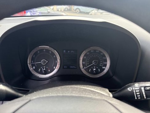 Used 2021 Hyundai Venue SE image 32