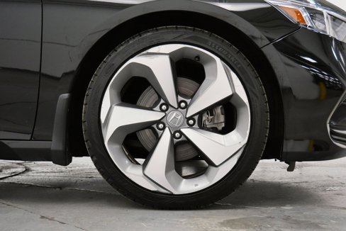 Used 2020 Honda Accord Touring image 39