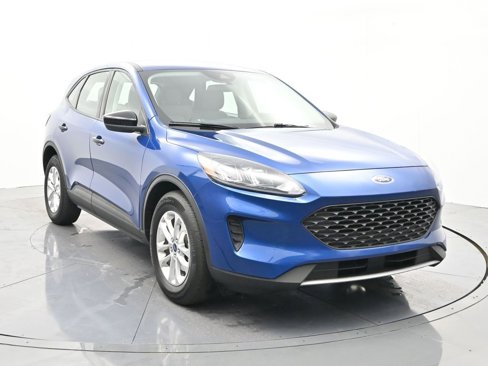 Used 2022 Ford Escape S image 3