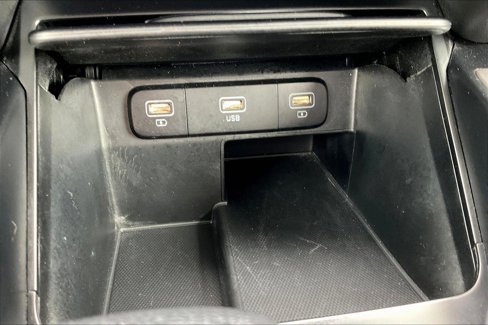 Used 2022 Kia Sorento LX image 31
