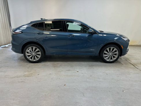 New 2025 Buick Envista Avenir image 9