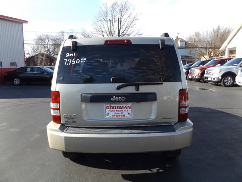 Used 2011 Jeep Liberty Sport image 8