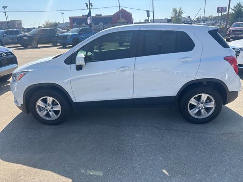 Used 2021 Chevrolet Trax LS w/ Tint and Cruise Package image 3