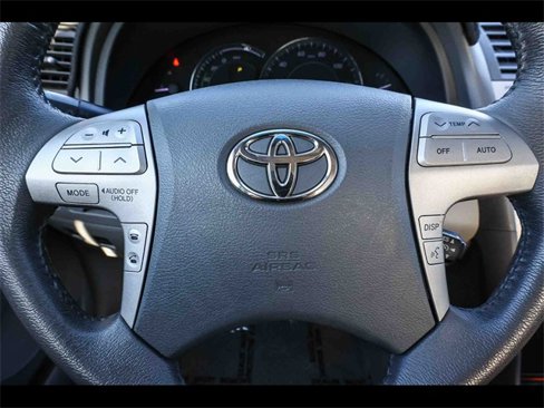 Used 2011 Toyota Camry Hybrid image 22